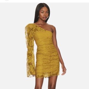 For love  & lemons Tiana yellow one shoulder lace mini dress feminine sexy M NWT